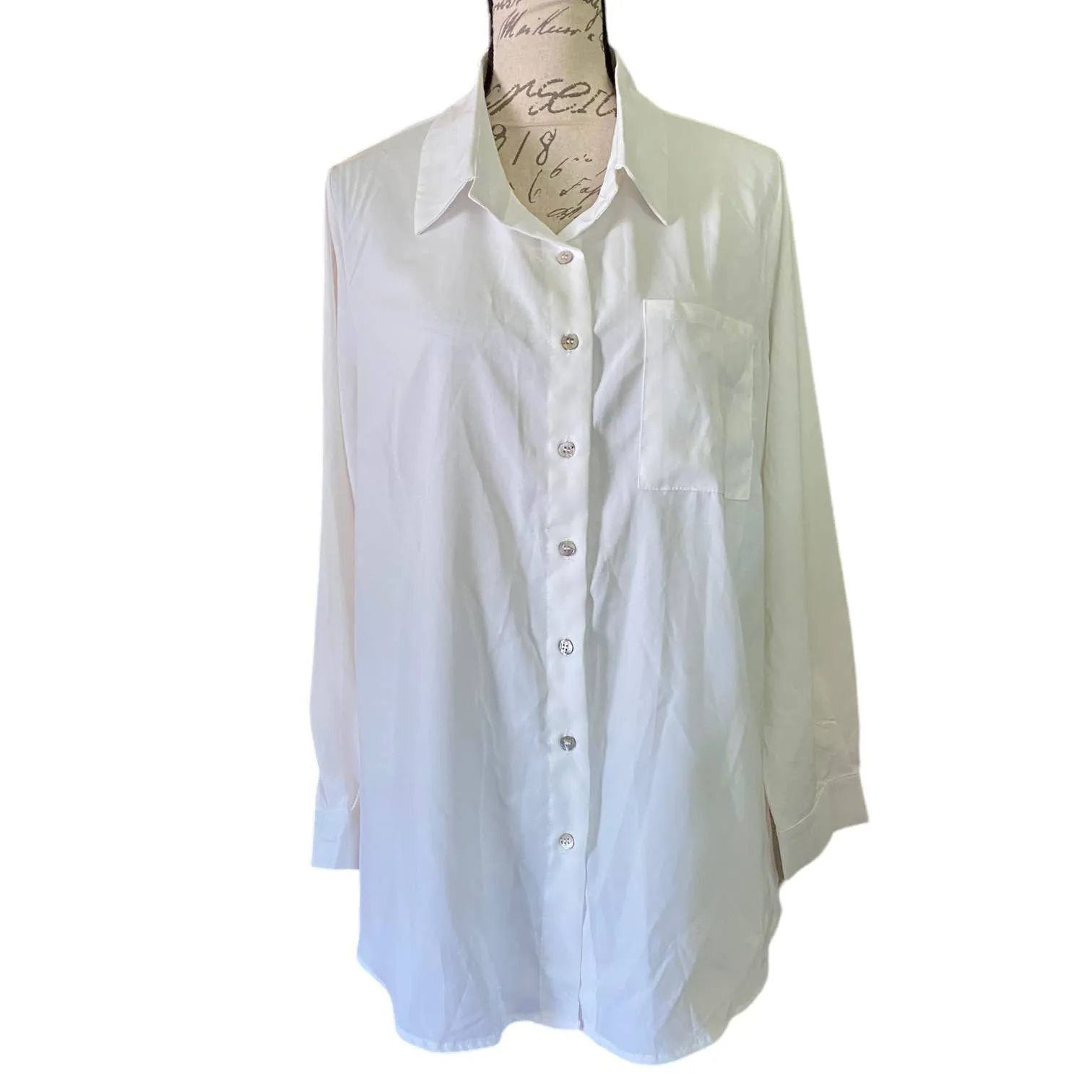 BloomChic White Long Sleeve Collared Shirt Size 12